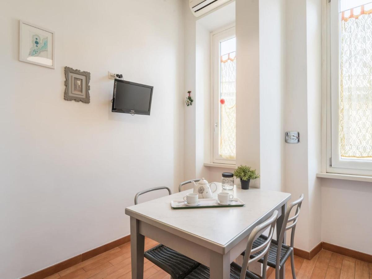 The Best Rent - Colourful Two-bedroom Near Termini Station * Rom