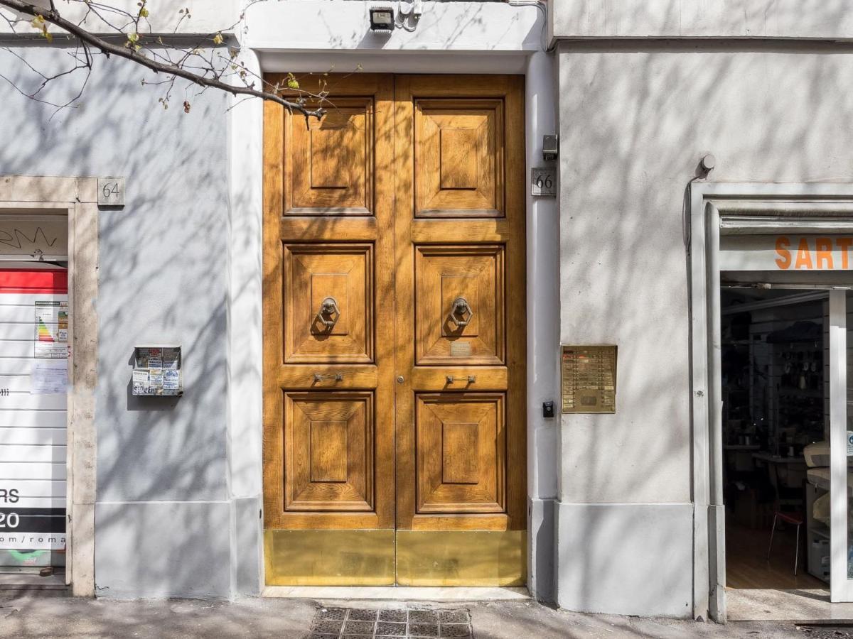 The Best Rent - Colourful Two-bedroom Near Termini Station Apartment Rom